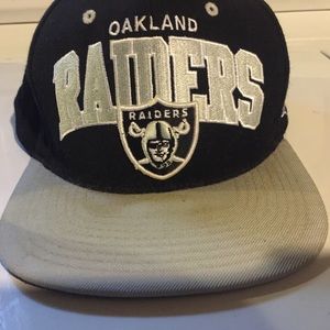 Authentic NFL Oakland Raiders Snapback Hat